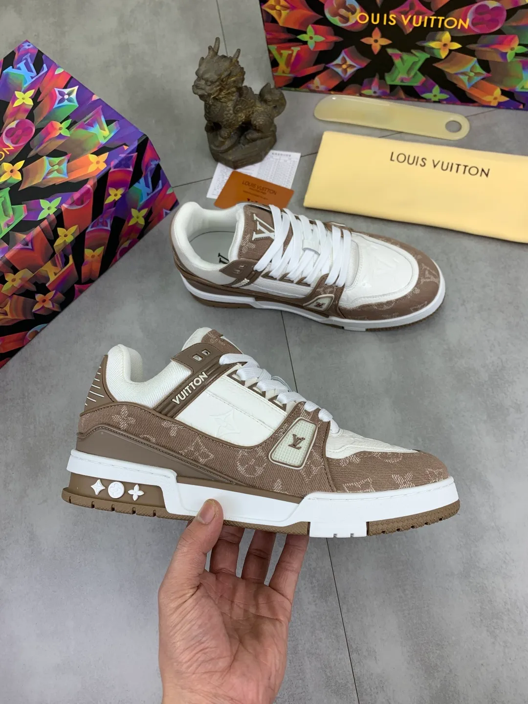 Men's men's shoes 💰P560 new style 💶【LOUIS VUITTON) (original order) new style 🍀LV Louis Vuitton *——LV classic trendy shoes! Made of imported original cowhide and water-dyed cowhide lining. The latest original wear-resistant rubber combination outsole! High quality products! Multiple colors available, code number: 35-46